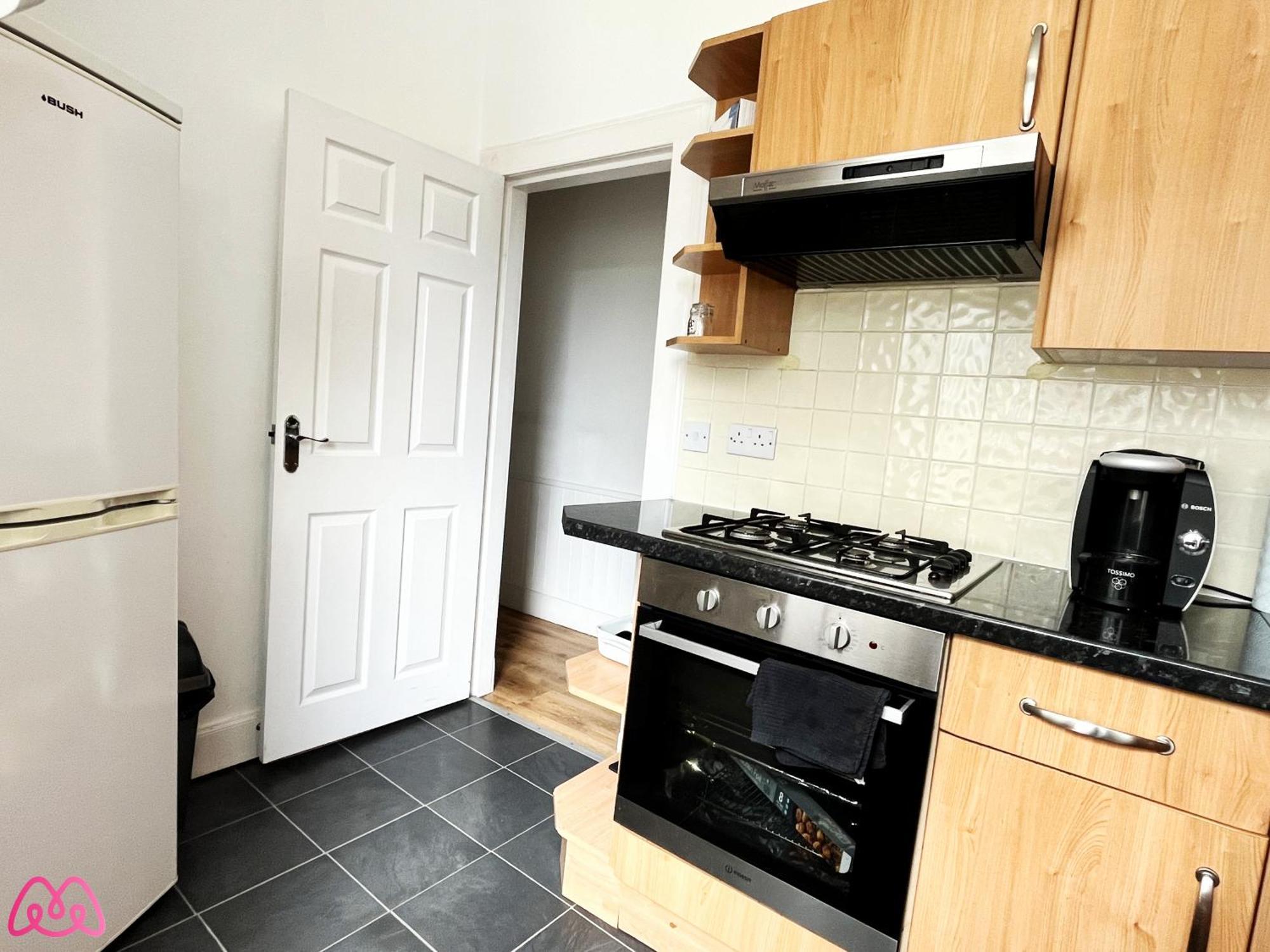 2 Bedrooms Entire Apartment Self Check In Kelty Exterior foto
