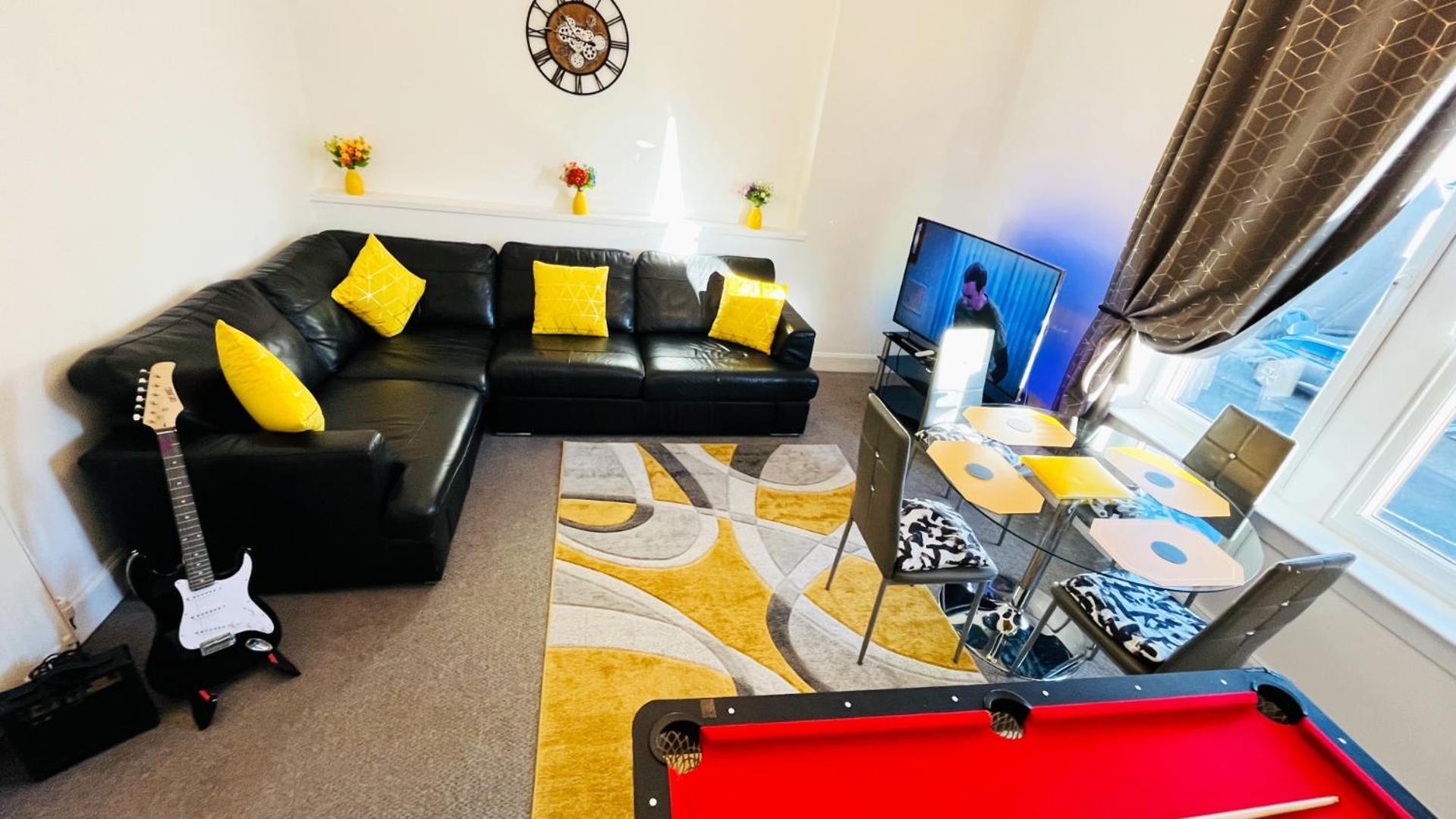 2 Bedrooms Entire Apartment Self Check In Kelty Exterior foto
